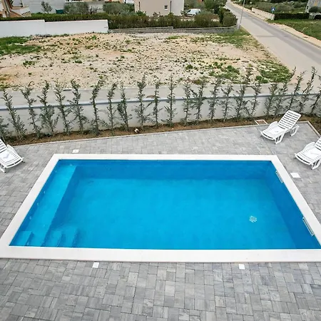 Family-friendly With Swimming Pool - Mulo, Zadar - 24110 Lägenhet