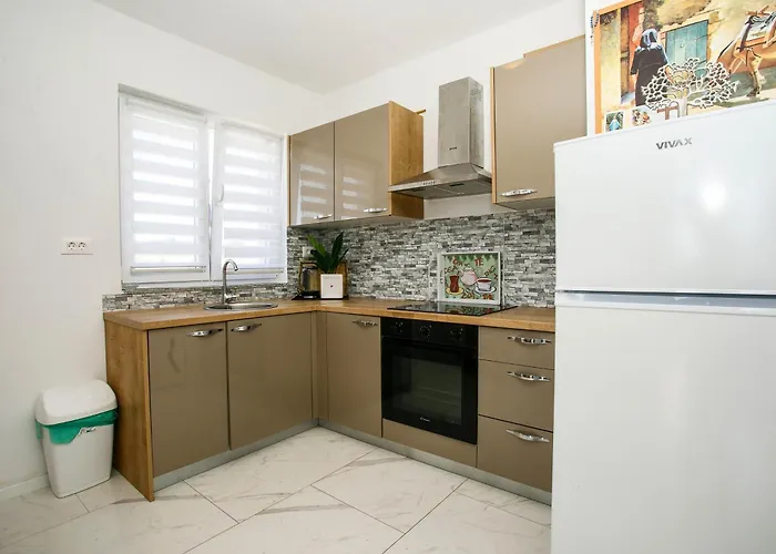 Family-friendly With Swimming Pool - Mulo, Zadar - 24110 * ורסי