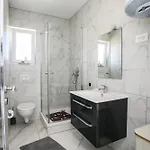 Appartamento Family-friendly With Swimming Pool - Mulo, Zadar - 24110 *