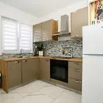 Family-friendly With Swimming Pool - Mulo, Zadar - 24110 * Vrsi
