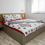 Family-friendly With Swimming Pool - Mulo, Zadar - 24110 Apartment Vrsi