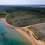 Family-friendly With Swimming Pool - Mulo, Zadar - 24110 * Vrsi