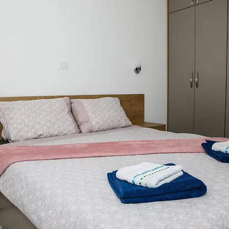 Apartment Family-friendly With Swimming Pool - Mulo, Zadar - 24110 *