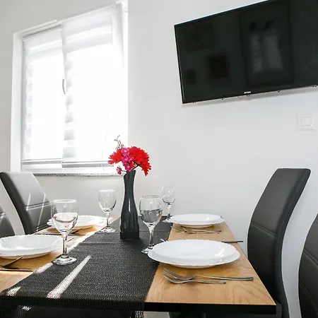 דירה Family-friendly With Swimming Pool - Mulo, Zadar - 24110 ורסי