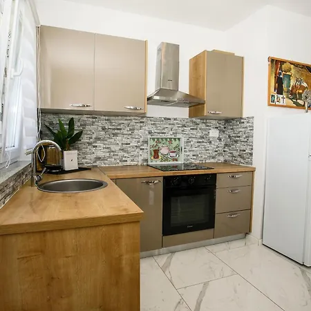Family-friendly With Swimming Pool - Mulo, Zadar - 24110