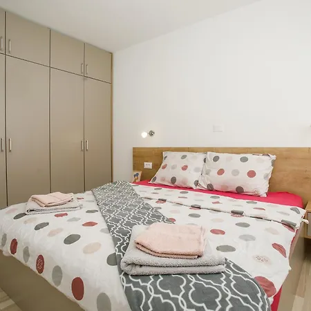 아파트 Family-friendly With Swimming Pool - Mulo, Zadar - 24110