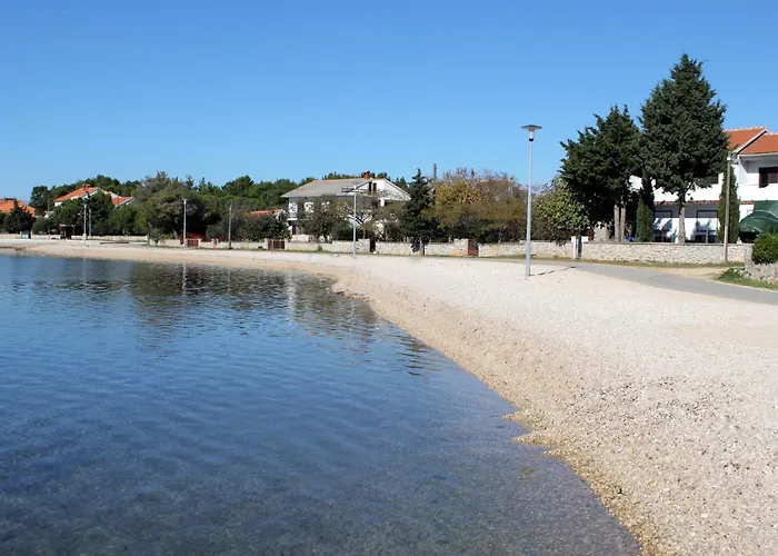 Family-friendly With Swimming Pool - Mulo, Zadar - 24110 Apartment *