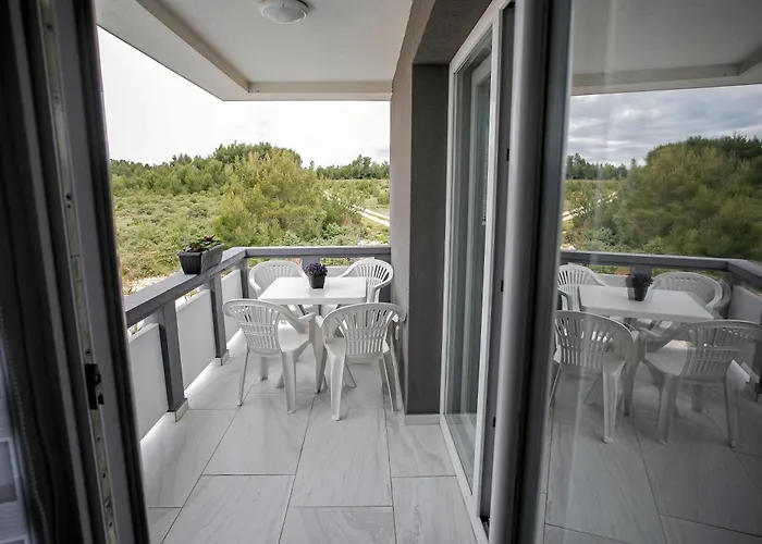 Family-friendly With Swimming Pool - Mulo, Zadar - 24110 * 沃希