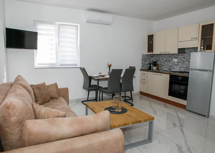 Family-friendly With Swimming Pool - Mulo, Zadar - 24110 Vrsi